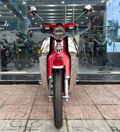 Honda Super Cub 125 Final Edition 2024 màu đỏ giới hạn 100 xe