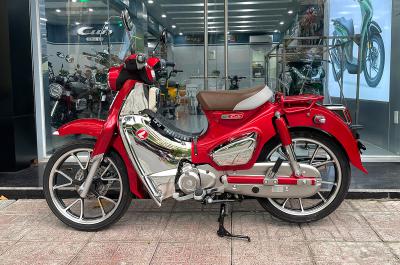 Honda Super Cub 125 Final Edition 2024 màu đỏ giới hạn 100 xe