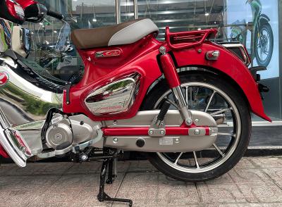 Honda Super Cub 125 Final Edition 2024 màu đỏ giới hạn 100 xe