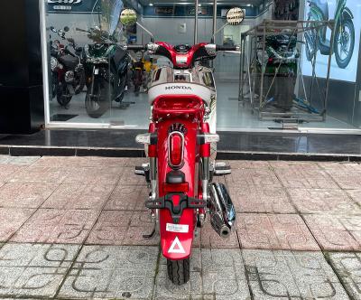 Honda Super Cub 125 Final Edition 2024 màu đỏ giới hạn 100 xe