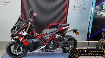 Italjet Dragster 700 Twin màu đỏ – Khung đỏ, áo đen và một diện mạo không dành cho số đông