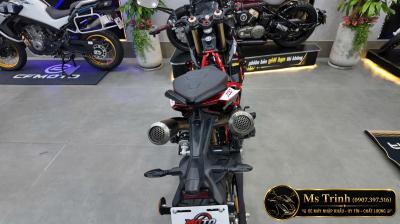 Italjet Dragster 700 Twin màu đỏ – Khung đỏ, áo đen và một diện mạo không dành cho số đông