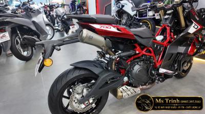 Italjet Dragster 700 Twin màu đỏ – Khung đỏ, áo đen và một diện mạo không dành cho số đông