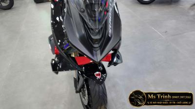 Italjet Dragster 700 Twin màu đỏ – Khung đỏ, áo đen và một diện mạo không dành cho số đông
