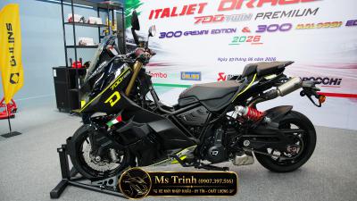 Italjet Dragster 700 Twin Premium Edition 2026 Quái Thú Tàng Hình Mang Trái Tim Mô Tô 700cc Trong Thân Xác Xe Tay Ga