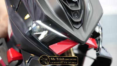 Italjet Dragster 700 Twin Premium Edition 2026 Quái Thú Tàng Hình Mang Trái Tim Mô Tô 700cc Trong Thân Xác Xe Tay Ga