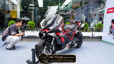Italjet Dragster 700 Twin Premium Edition 2026 Quái Thú Tàng Hình Mang Trái Tim Mô Tô 700cc Trong Thân Xác Xe Tay Ga