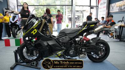 Italjet Dragster 700 Twin Premium Edition 2026 Quái Thú Tàng Hình Mang Trái Tim Mô Tô 700cc Trong Thân Xác Xe Tay Ga