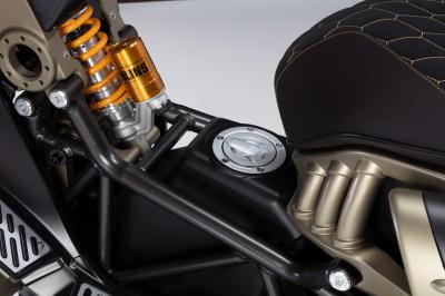 Italjet Roadster 400 Limited Edition 2026 –Giới hạn 777 xe toàn cầu nhập Ý chính ngạch