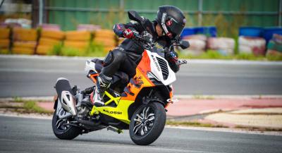 Ra Mắt Italjet Dragster 300 Malossi 2025: Siêu Xe Đẹp Mắt, Tốc Độ Ấn Tượng