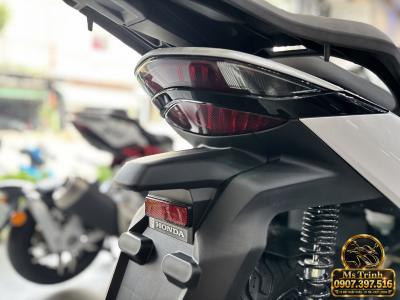SH150i Ý 2027 màu trắng - Phiên bản mới nhập chính ngạch, giá tốt