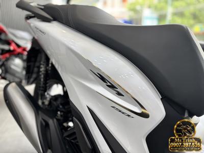 SH150i Ý 2027 màu trắng - Phiên bản mới nhập chính ngạch, giá tốt