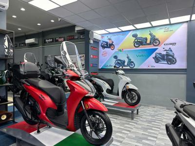 Xe tay ga Honda SH350i 'Made in Italy' đời mới nhất về Việt Nam