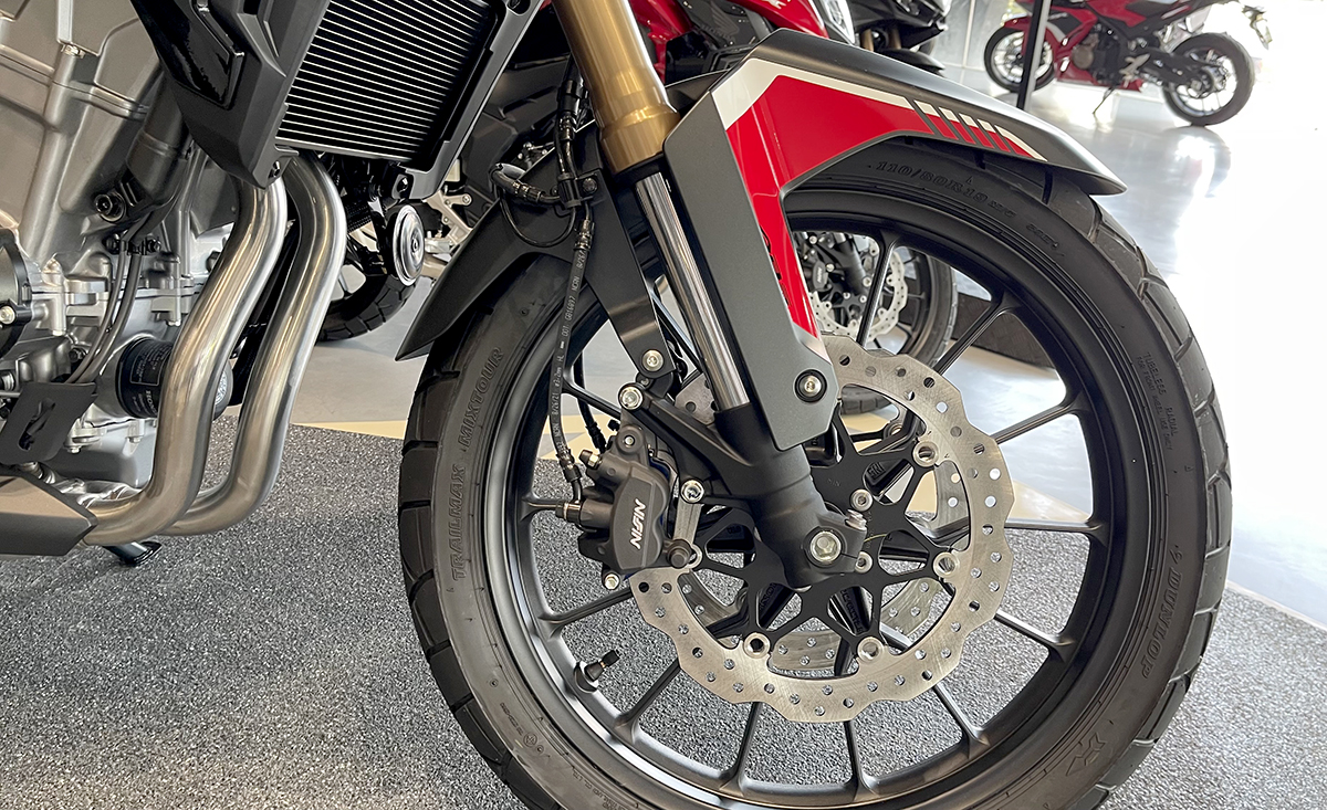 phanh dĩa Honda CB500X 2023
