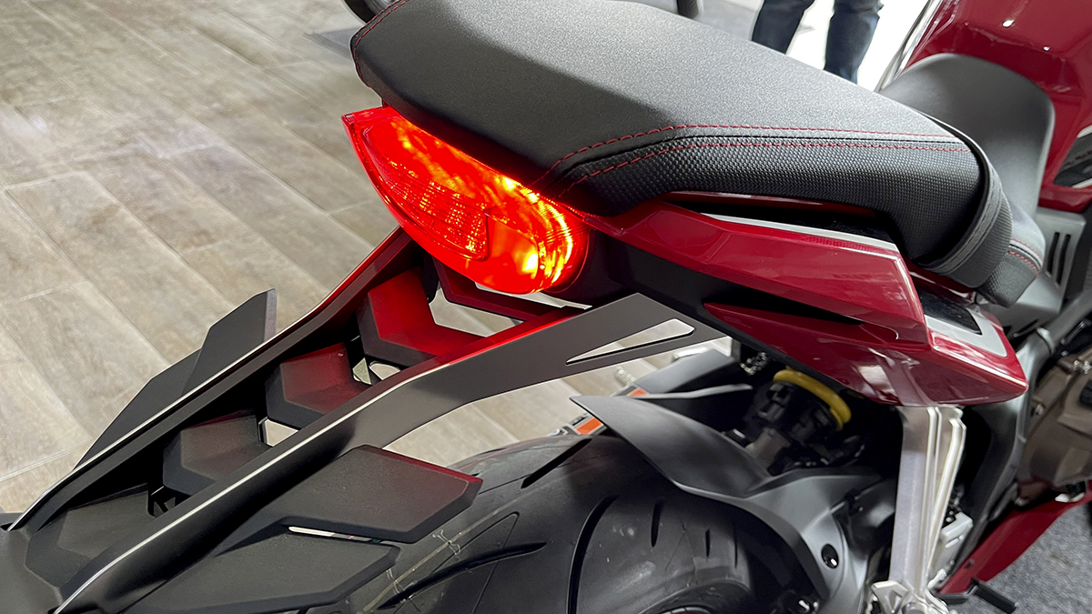 Đèn hậu Honda CBR650R 2021