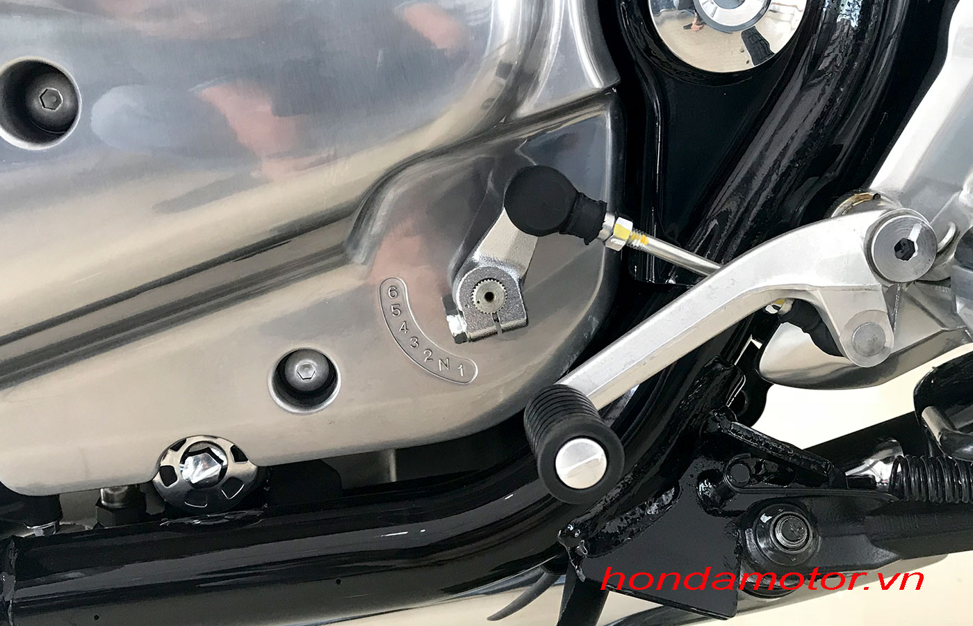 cần số 6 cấp Honda CB1100RS 2018