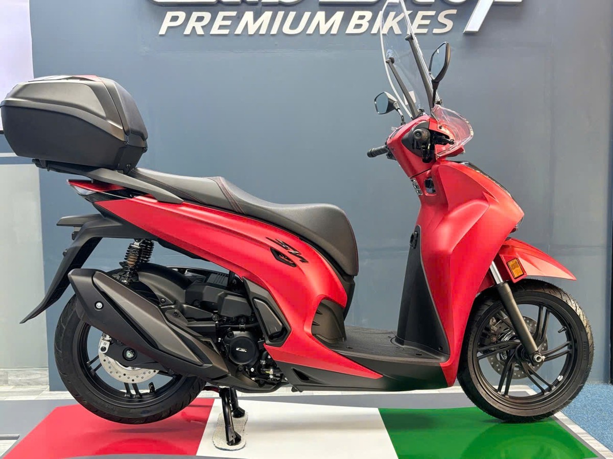 HONDA SH350i NHẬP KHẨU Ý – NGUYÊN THÙNG CHÍNH HÃNG