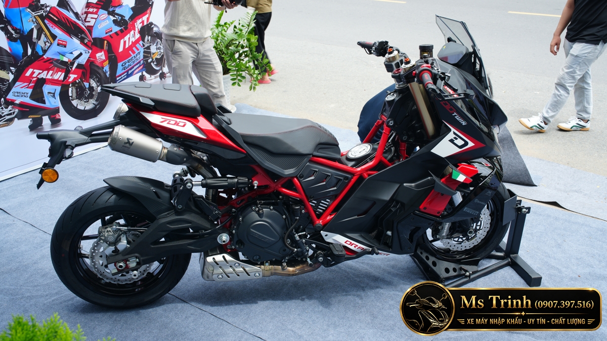 Giá Italjet Dragster 700 428 triệu đồng có thực sự cao?