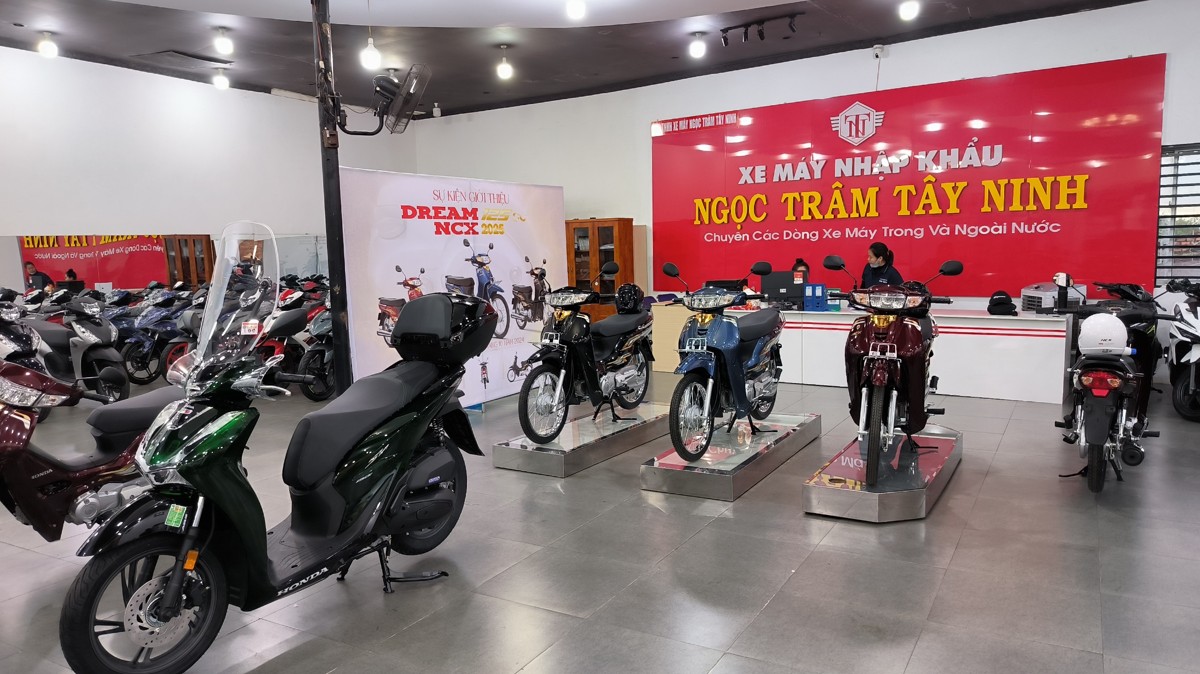 Một số hình ảnh tại sự kiện ra mắt Honda Dream 125 NCX 2025 tại cửa hàng xe máy nhập khẩu Ngọc Trâm Tây Ninh