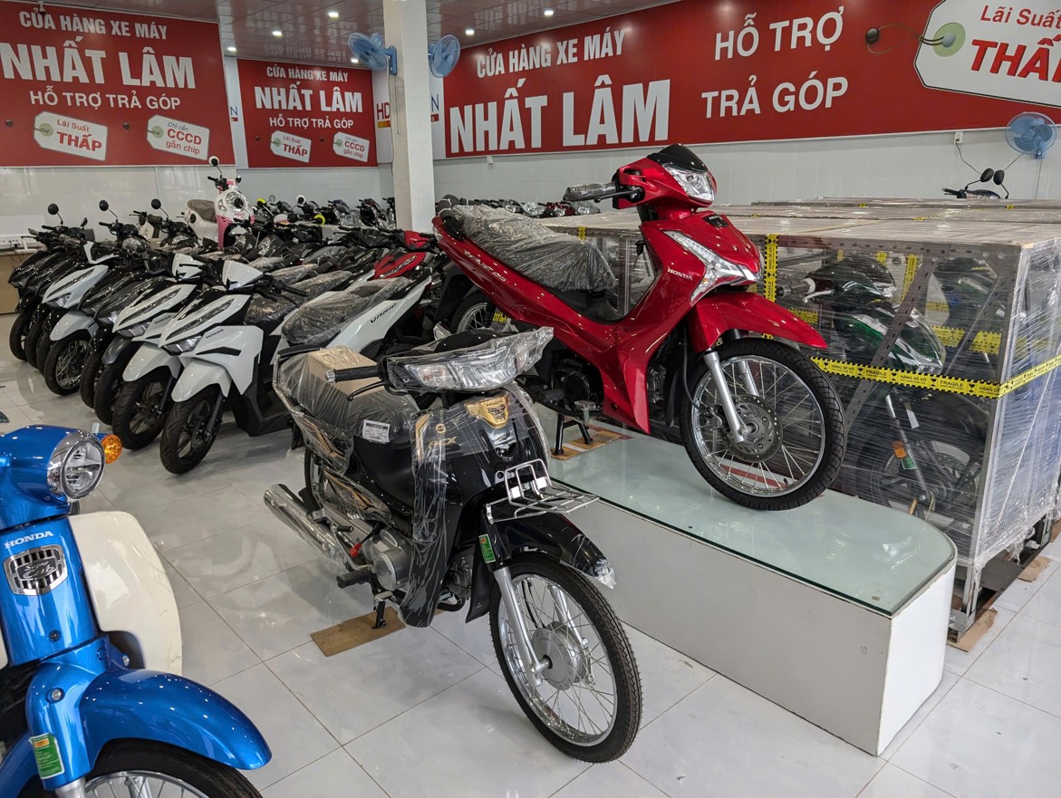 Nhất lâm Moto