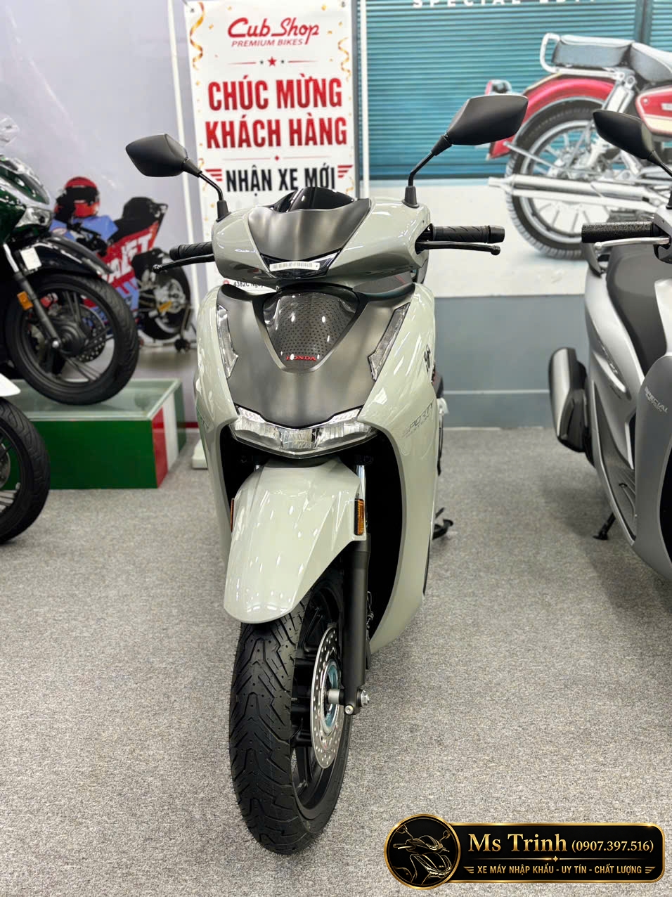 SH350i Ý 2026 màu xám khói SH350i Ý 2026 màu xám khói