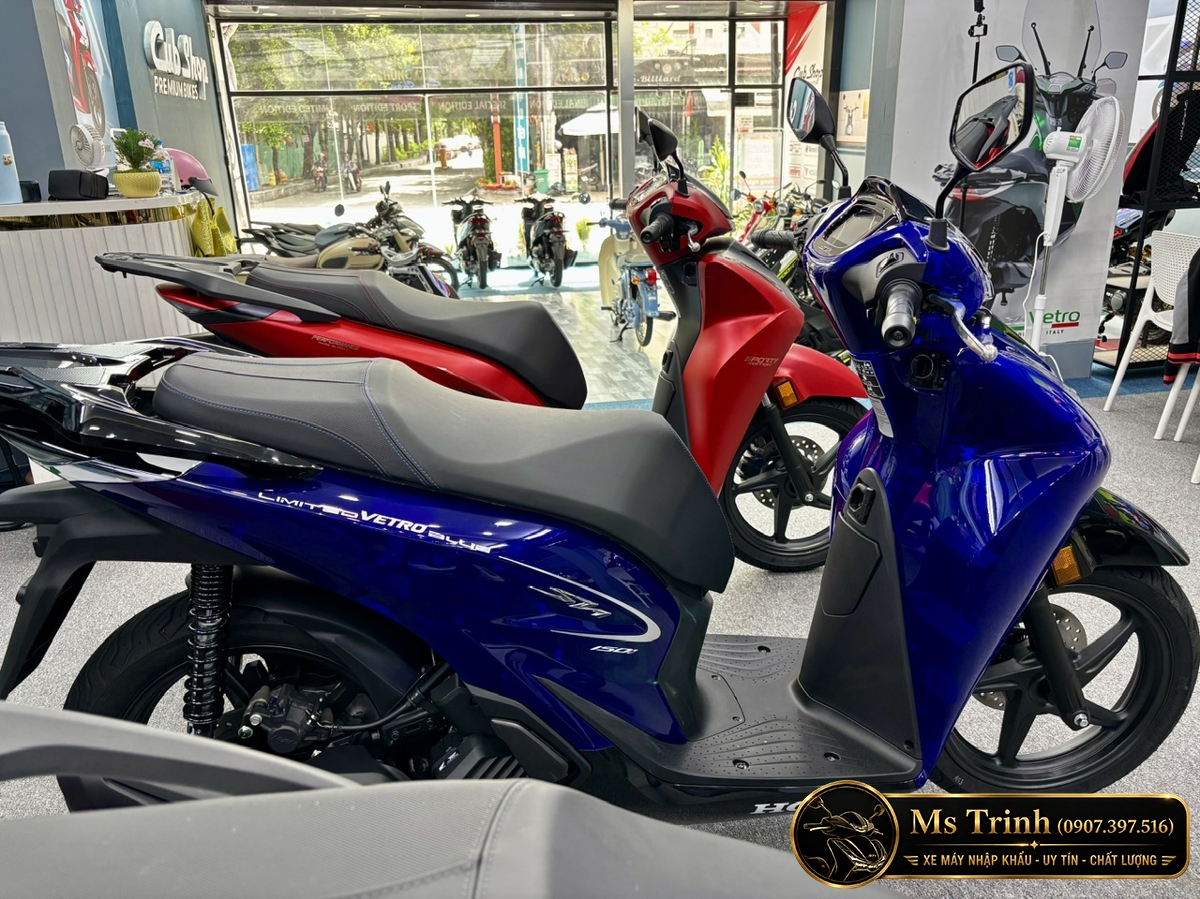 Cận cảnh Honda SH150 Vetro Blue Sapphire 2026 Cận cảnh Honda SH150 Vetro Blue Sapphire 2026