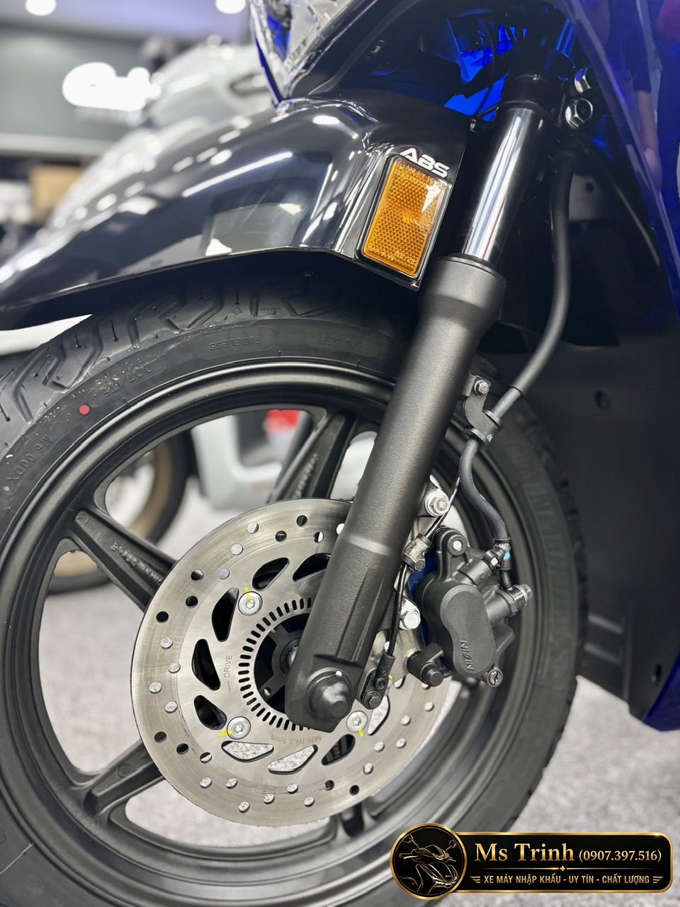 Sh150 Vetro có ABS 2 kênh trước và sau Sh150 Vetro có ABS 2 kênh trước và sau