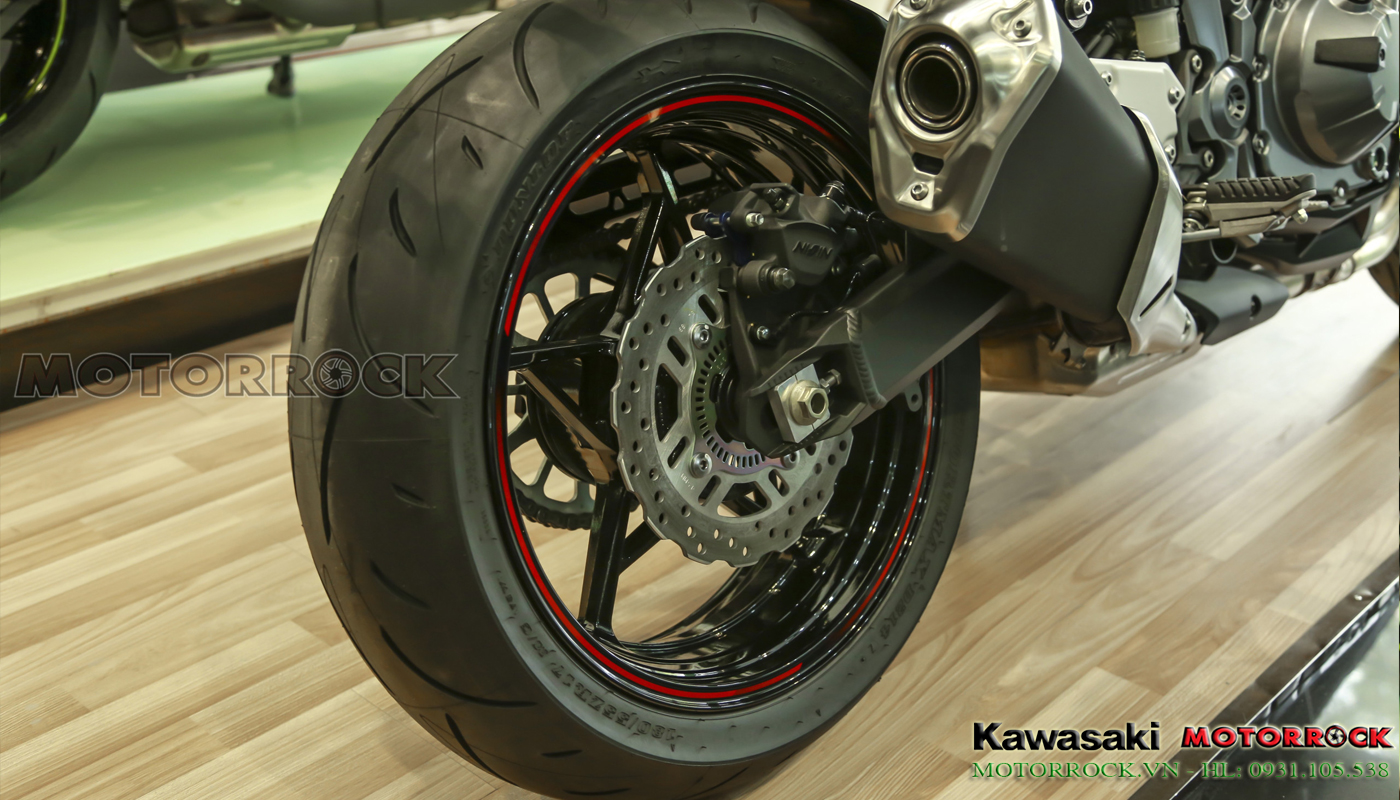  Kawasaki Z900 màu cam 