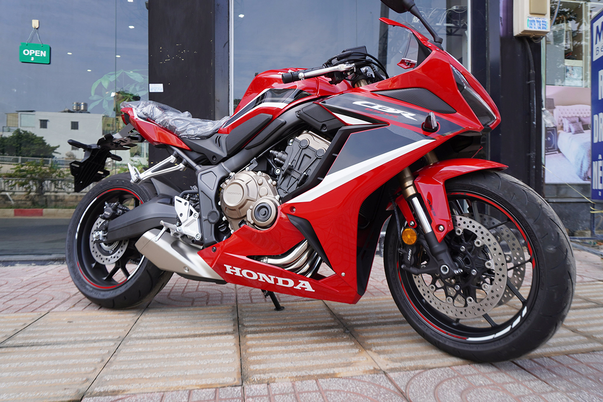 CBR650R Khuyến mãi khủng, giá bao lăn bánh 268 triệu, giao xe ngay, hỗ ...