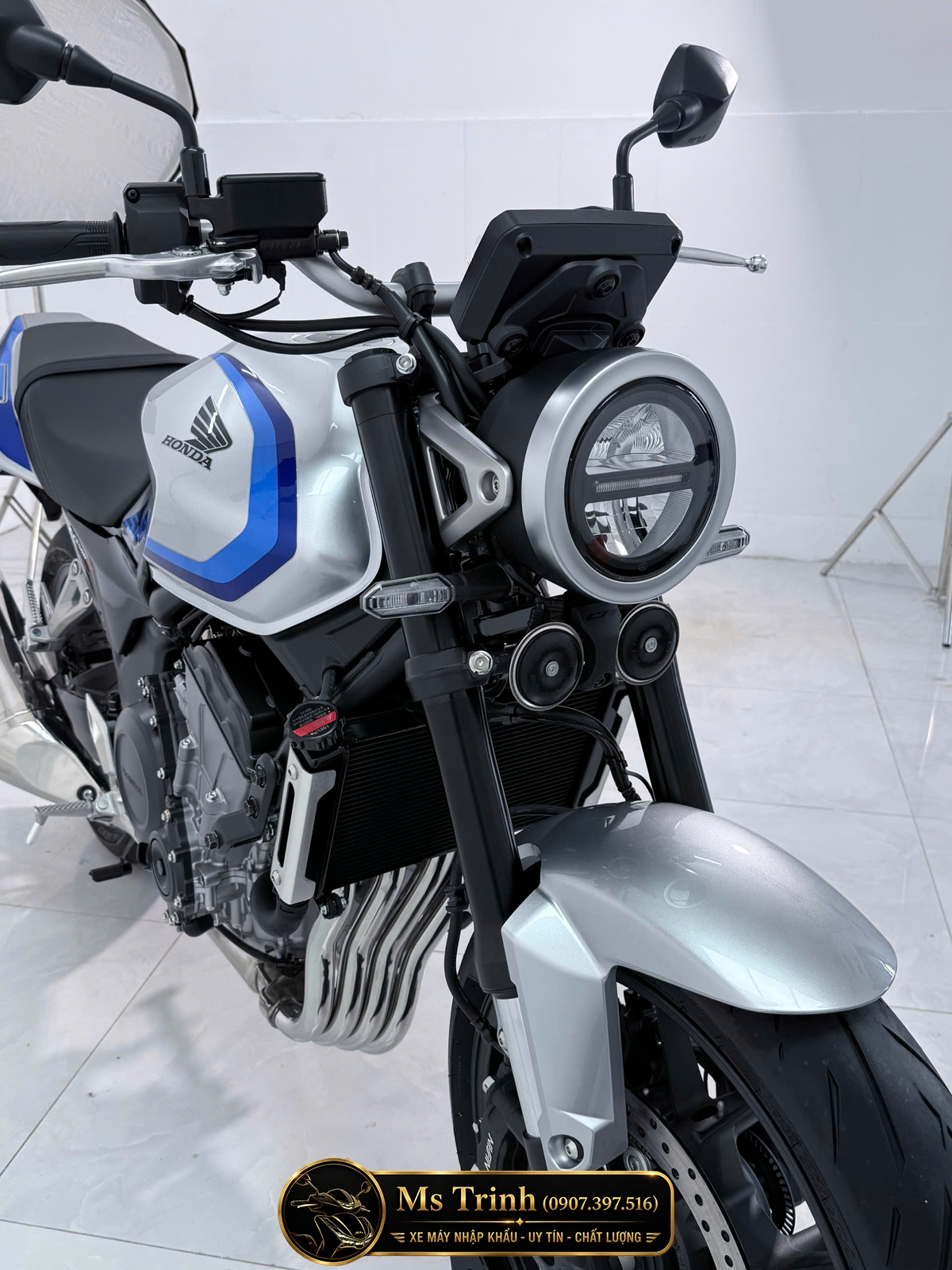 Có nên mua Honda CB500SF Super Four 2026 giá 285 triệu