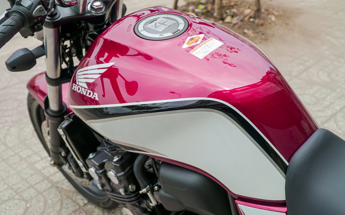 thung xang Honda CB400SF 2020