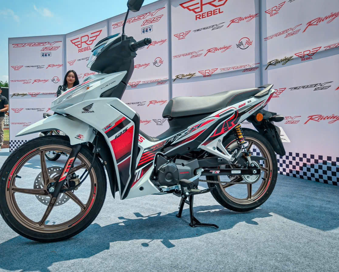 Hình ảnh thực tế tại sự kiện ra mắt Dash 125 2026 tại Cần Thơ ngày 10/04/2026 Hình ảnh thực tế tại sự kiện ra mắt Dash 125 2026 tại Cần Thơ ngày 10/04/2026